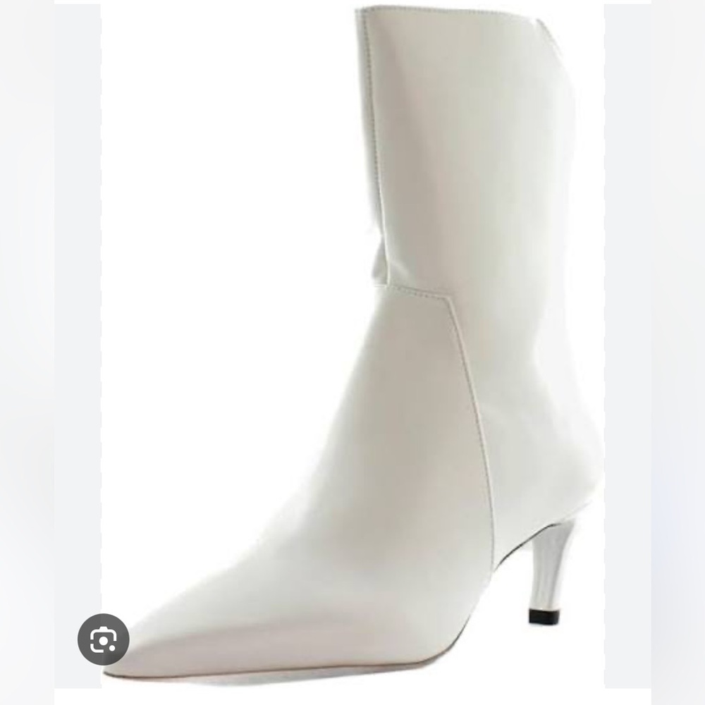 VINCE CAMUTO Quindele Mid-Calf Boot